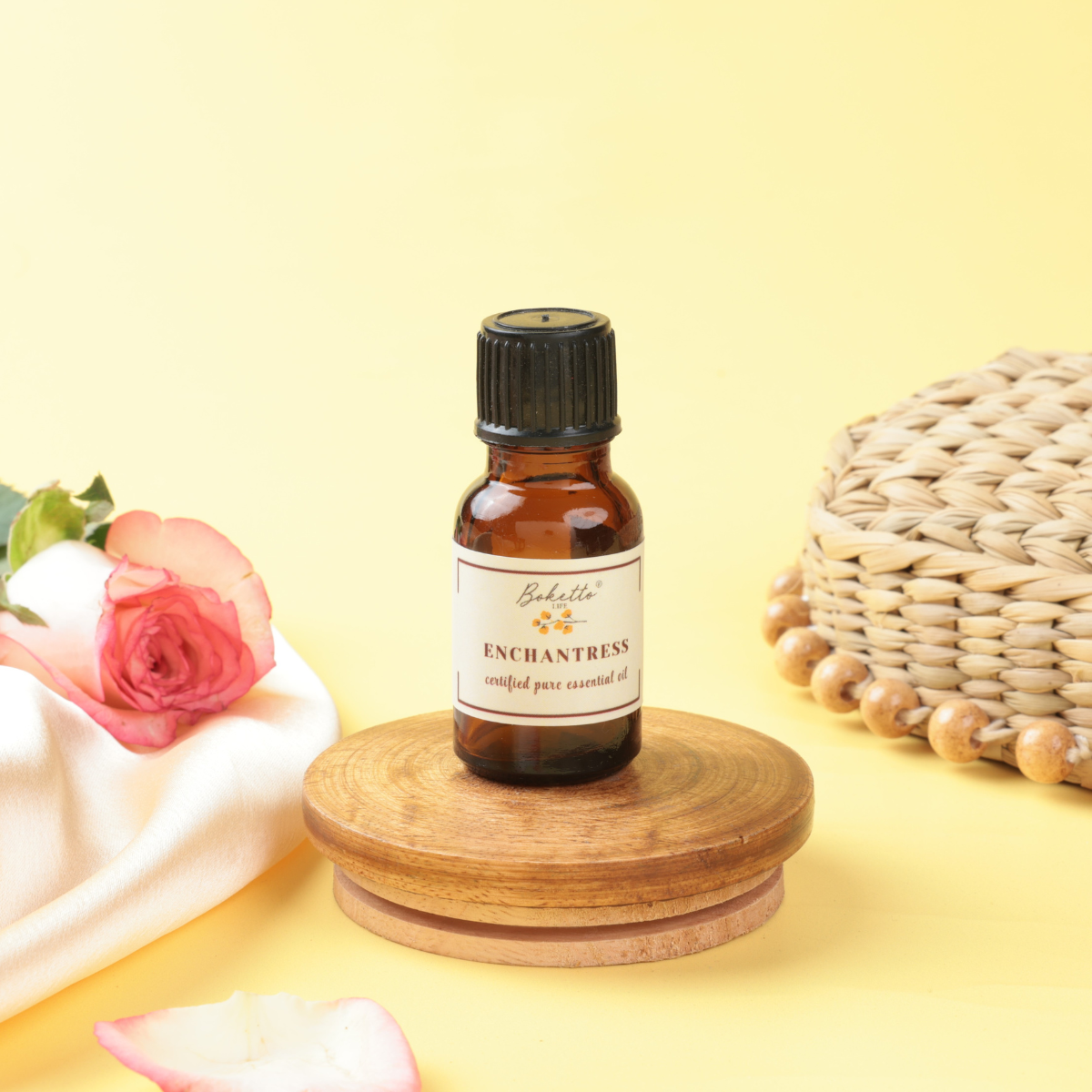 Essential oil Enchantress