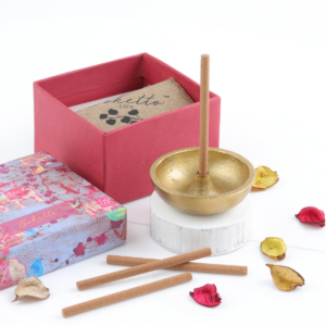Bambooless and charcoal free incense sticks with brass polished holder- gift set - hoop - agarbatti for puja - White musk
